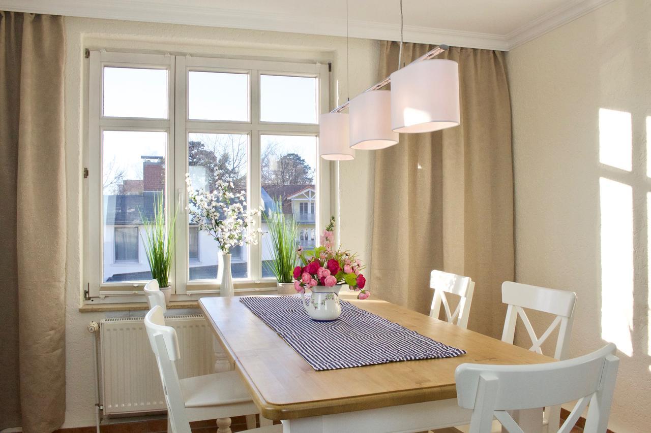Strandnahe Fewo Mit 3 Schlafzimmern Und Balkon, Villa Vergissmeinnicht 02, Binz Bagian luar foto