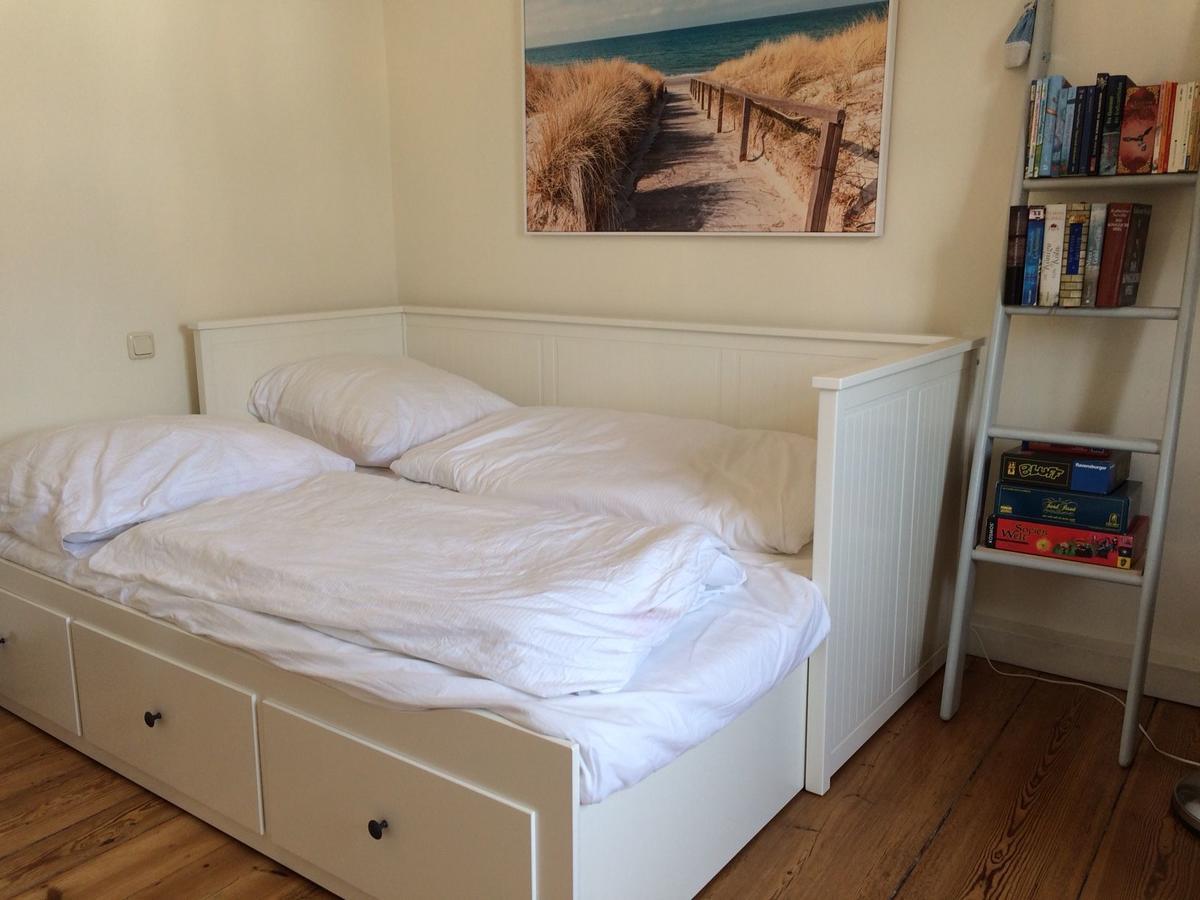 Strandnahe Fewo Mit 3 Schlafzimmern Und Balkon, Villa Vergissmeinnicht 02, Binz Bagian luar foto